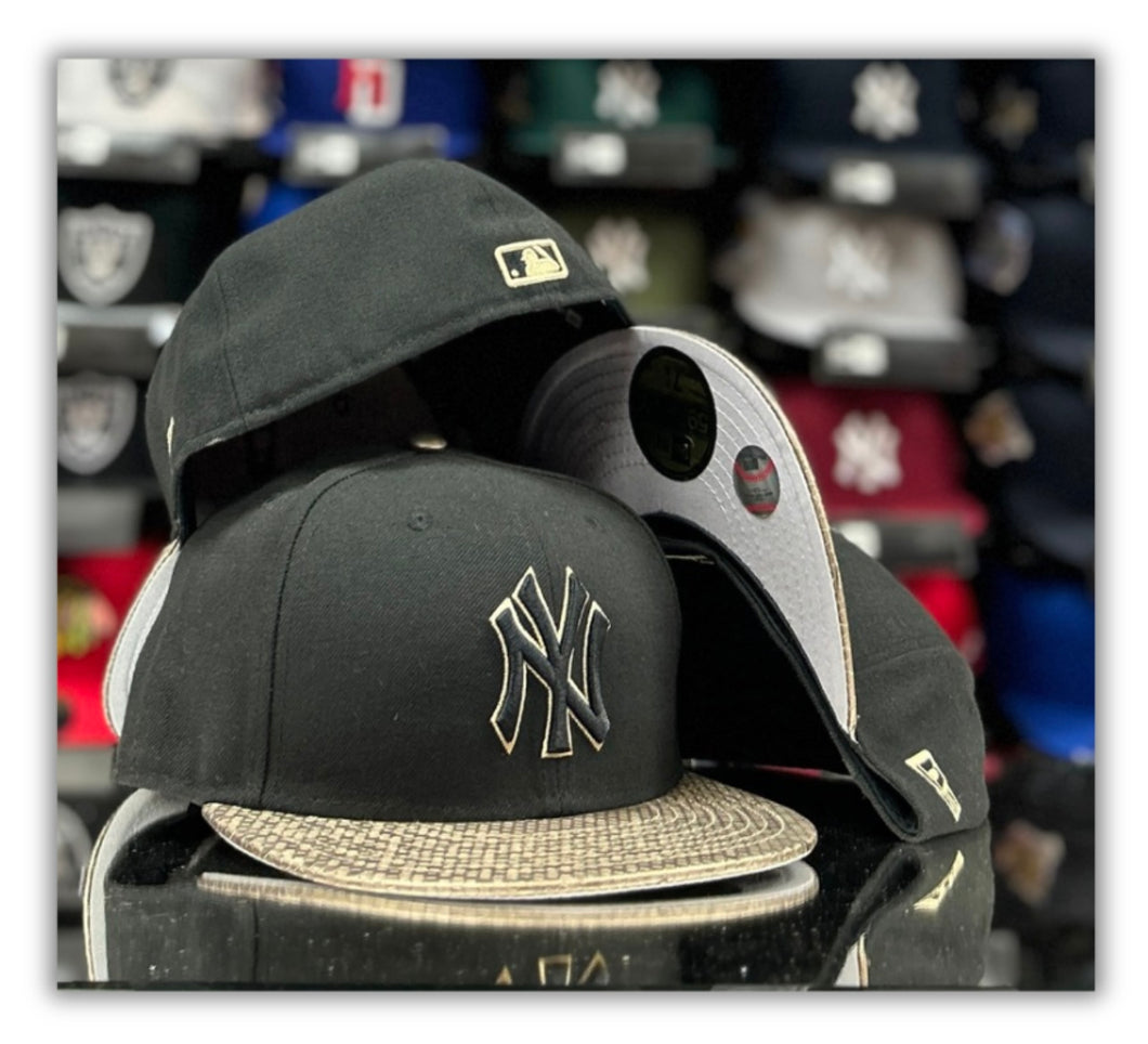 RETRO-New York Yankees Bronze Brim- 5950Fitted-71/2& 75/8 Only