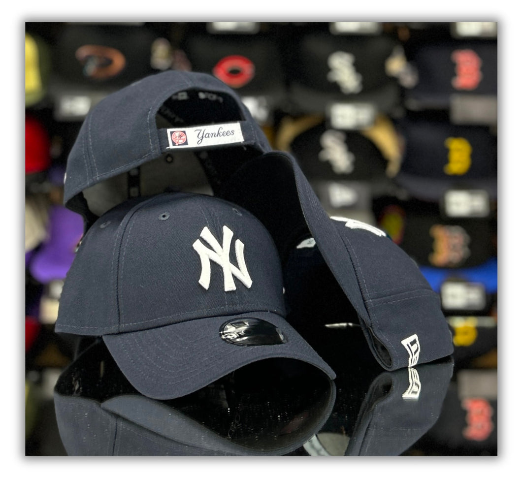 New York Yankees Navy- 9Forty Adjustable