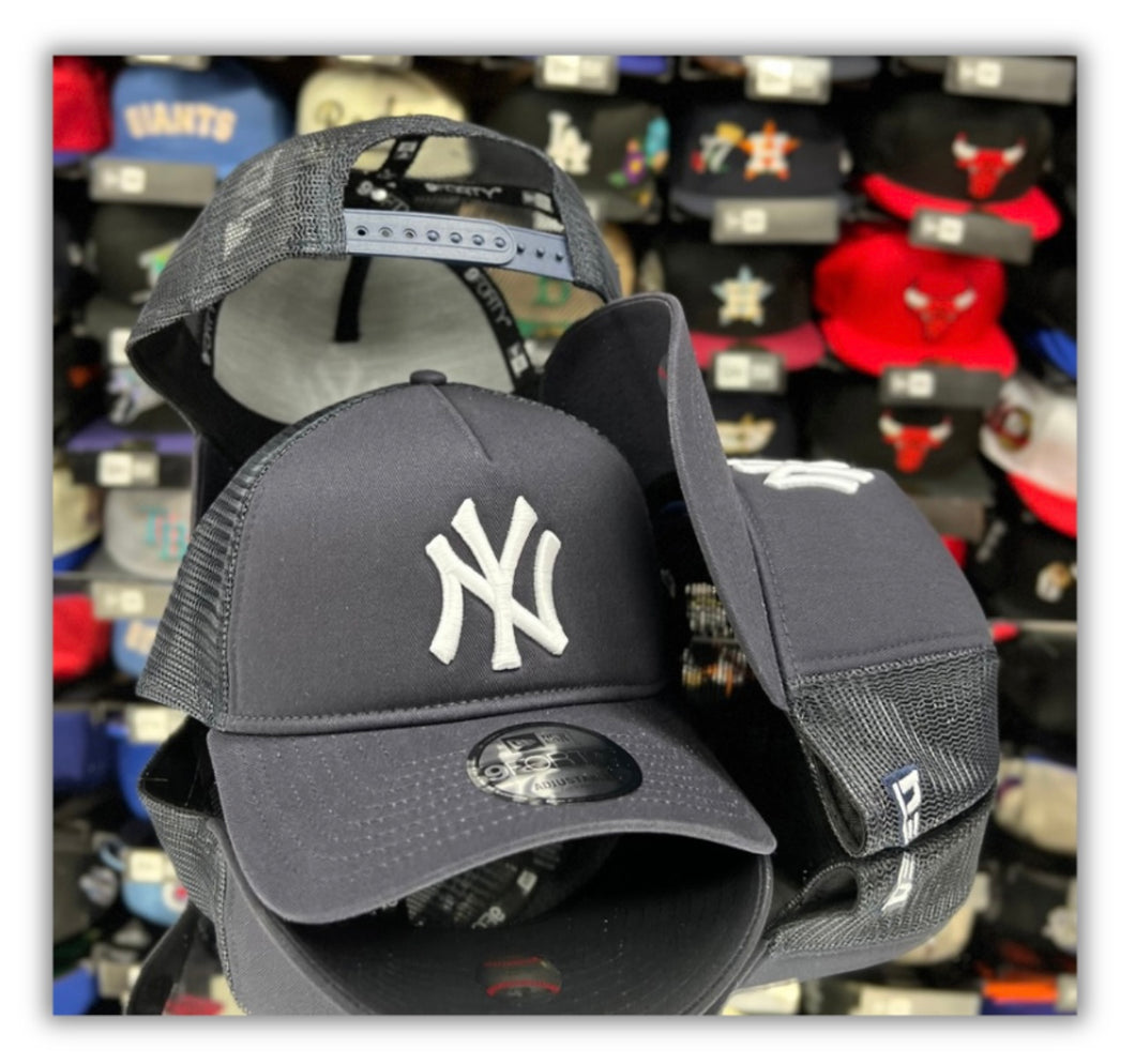 New York Yankees-940 AFrame Trucker Snapback