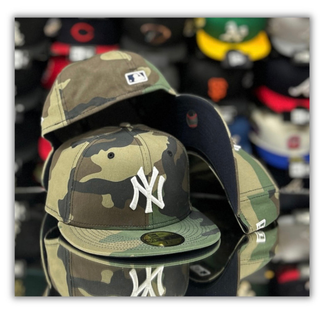 New York Yankees Camo/Navy UV