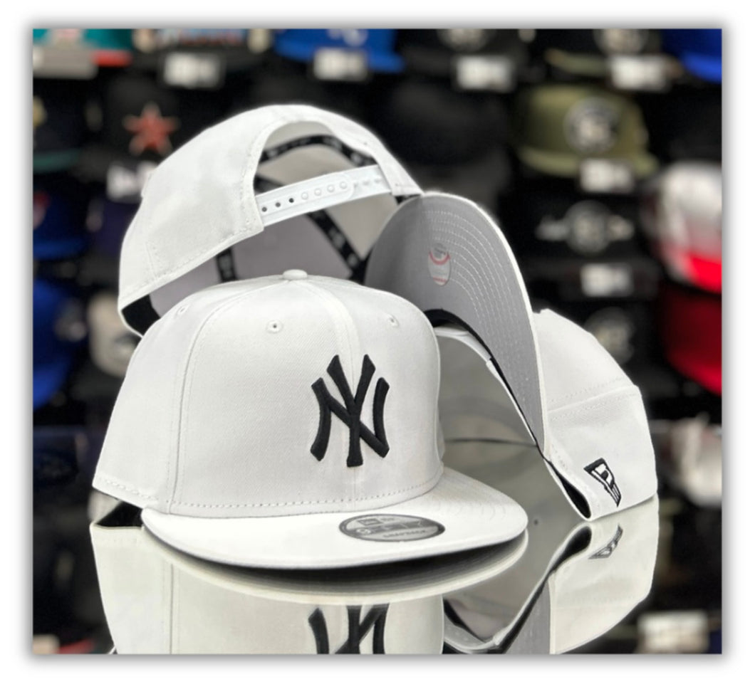 New York Yankees Wh/BK Lg Snapback