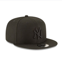 Load image into Gallery viewer, New York Yankees MLB Basic 9Fifty Snapback (Black/Black)
