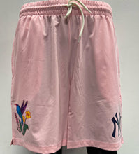 Load image into Gallery viewer, New York Yankees Blooming Pink Shorts

